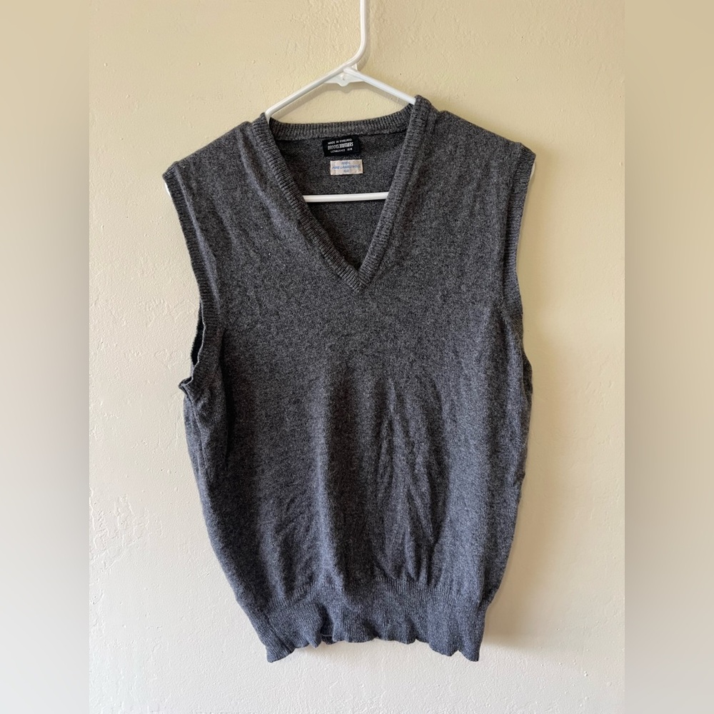 Vintage 100%‎ lambswool Brooks Brothers Charcoal V-Neck Sweater Vest